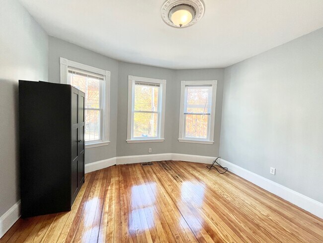 Photo - 10 Bucknam St Unit 1