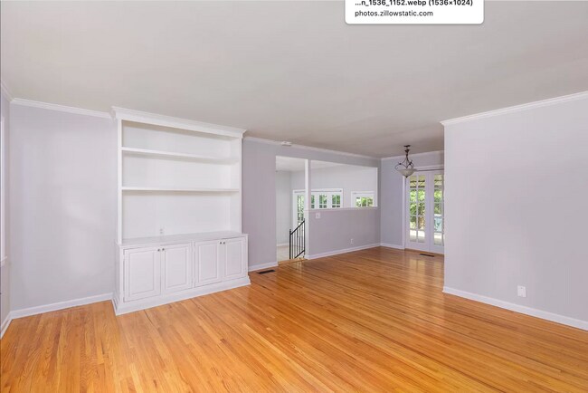 Photo - 260 Binkley Dr