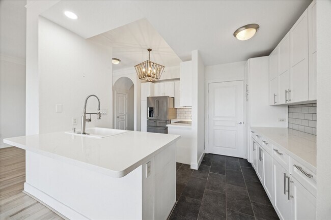 Photo - 3333 Allen Pkwy Unit 1408