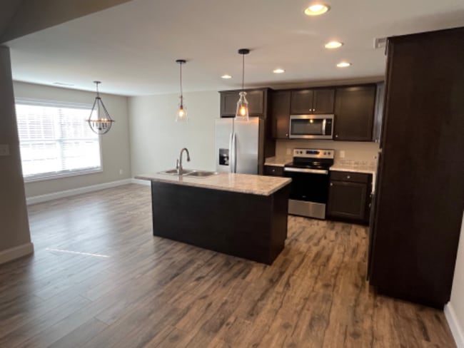 7101 Nans Creek Way