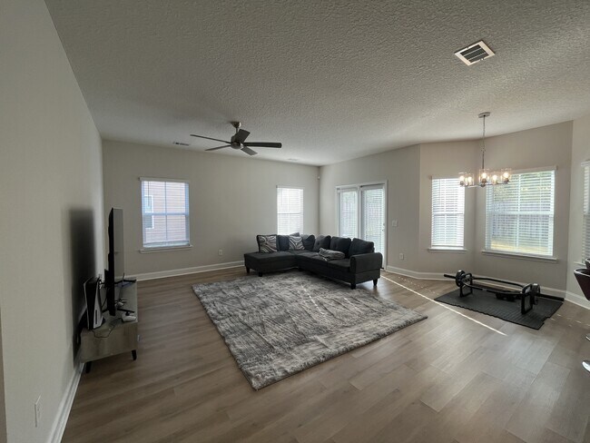 Photo - 1211 Grayson Ave