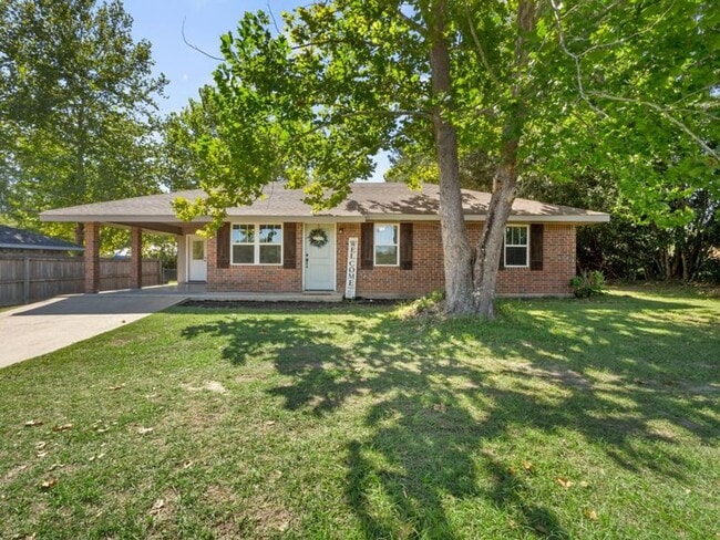 Building Photo - 8603 Main St