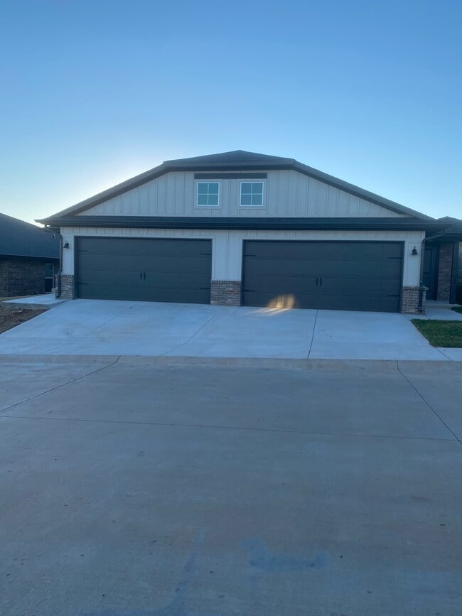 Photo - 11311 Breckenridge Dr House
