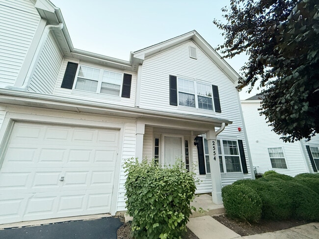 Building Photo - 2554 Dickens Dr