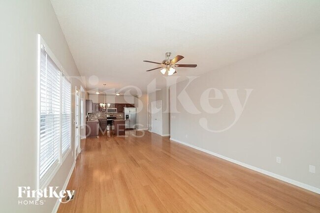 Photo - 4037 Mantua Way