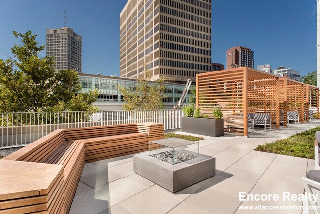 Building Photo - 250 Kendall St Unit 1001