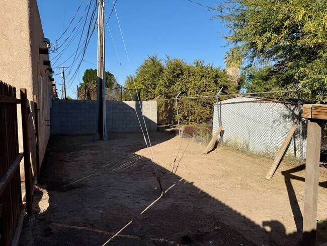 Photo - 985 S 37th Ave Unit A