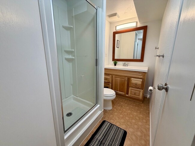Photo - 1456 Edgewood Ct