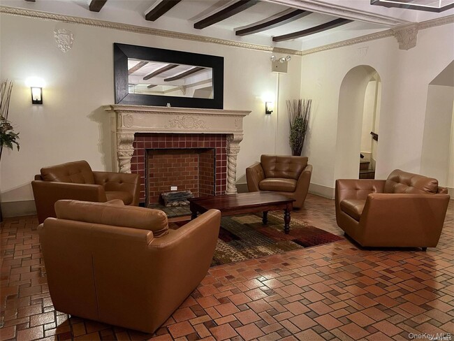 Photo - 310 Riverside Blvd Unit 5-H