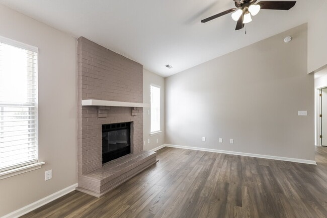 Photo - 329 Bear Story Blvd