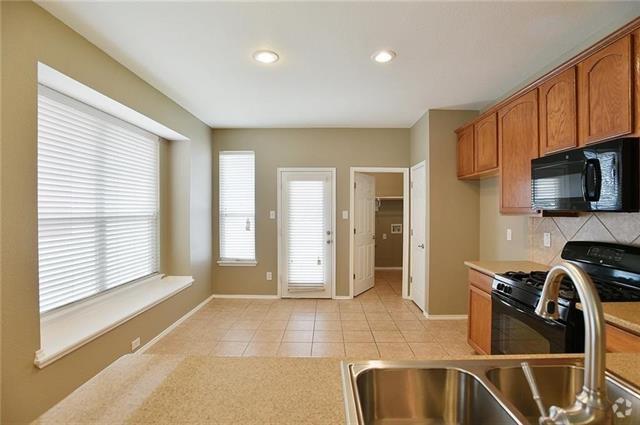 Building Photo - 9109 Nathaniel Dr Rental