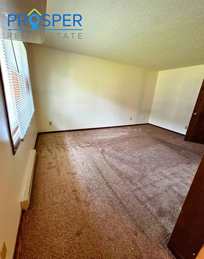 Photo - 808 Macomber St