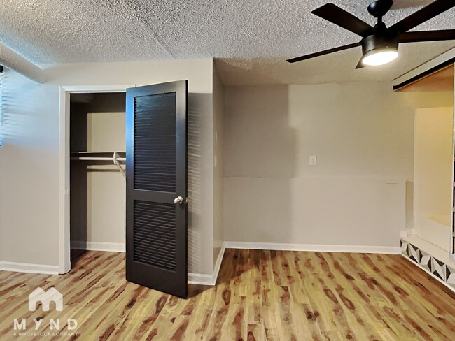 Photo - 1729 Morehead Ave