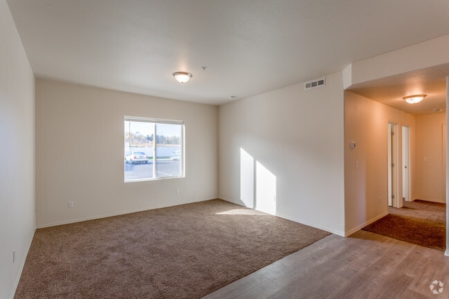 3BR, 2BA - 1,262 SF - Sunset Ridge