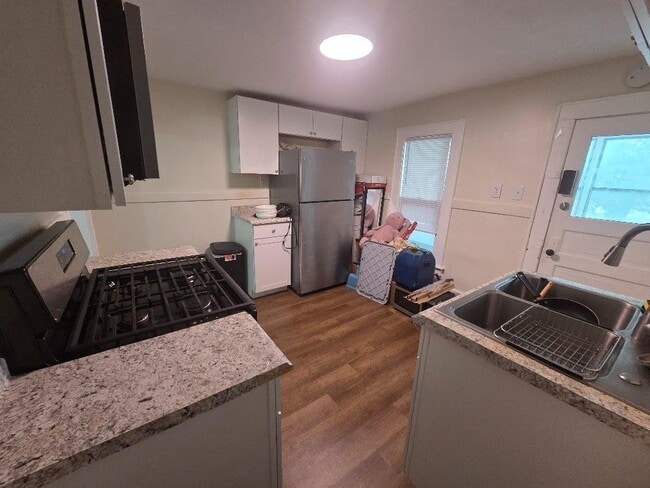 Photo - 372 S Midler Ave