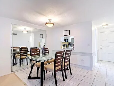 Photo - 4228 Redcliff Pl Unit 2 Bedroom 2 Bathroom Villa for Lease