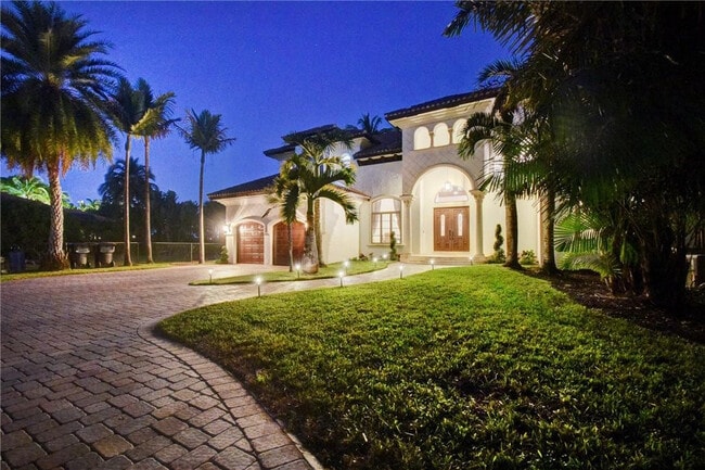 Photo - 1320 S Lakeside Dr