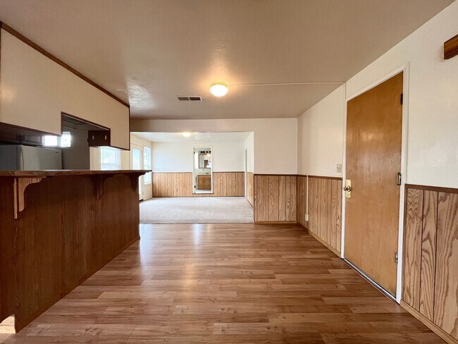 Photo - SPACIOUS ARCATA 4 BEDROOM 2.5 BATH HOUSE W...