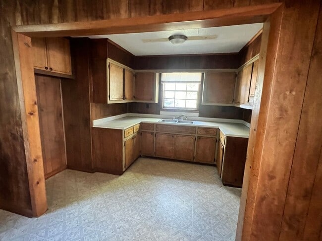 Photo - 1207 State St