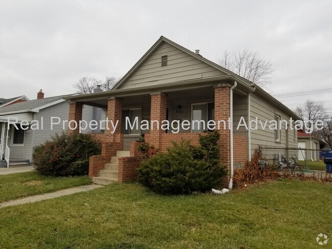 Building Photo - Updated, Spacious 3-Bedroom Ranch Rental