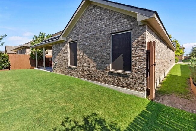 Photo - 508 Longhorn Cavern Rd