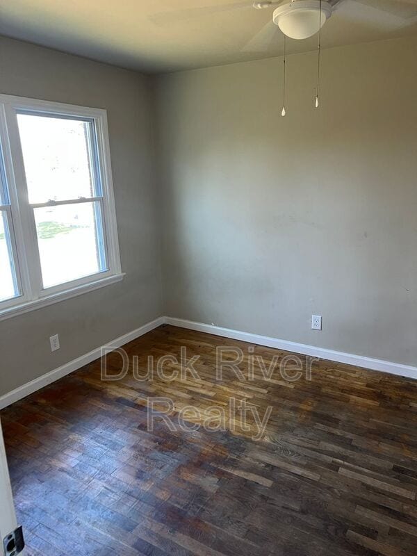 Photo - 610 E 8th St