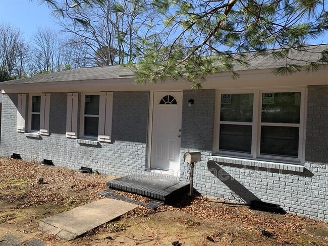 Building Photo - 3000 Rodman St
