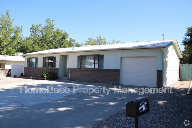 Building Photo - 818 Apache Ave Rental