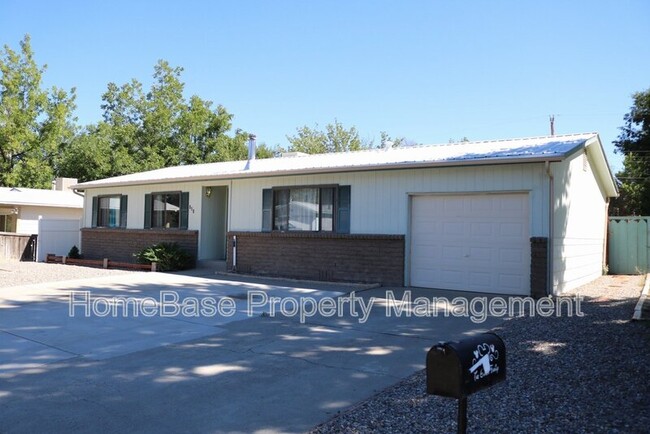 Photo - 818 Apache Ave House