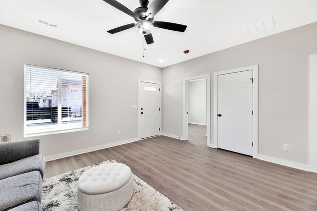 Photo - 5434 N Gray Dr