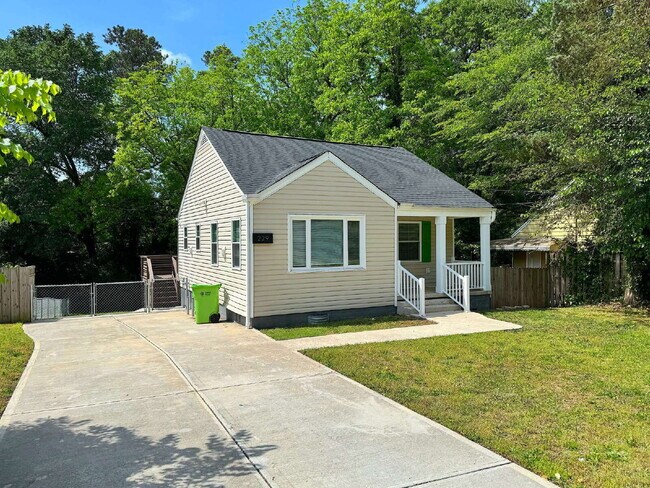 Photo - Stylish Updated Home Just Minutes from Downtown Raleigh!