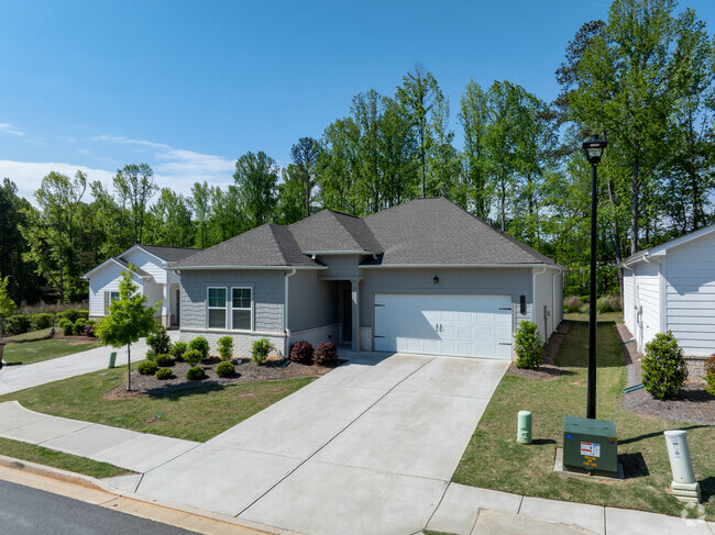 Building Photo - Beacon Lake Lanier Rental