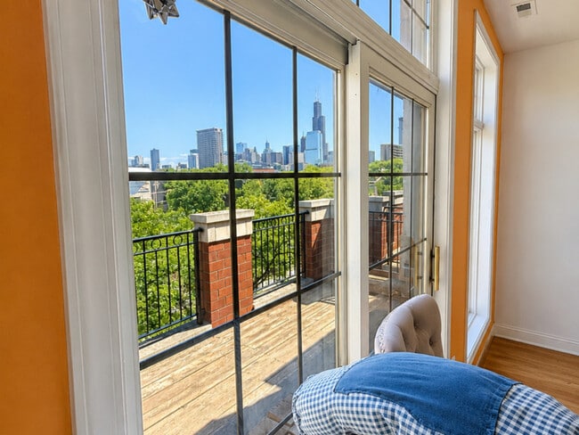 Photo - 1137 W Taylor St
