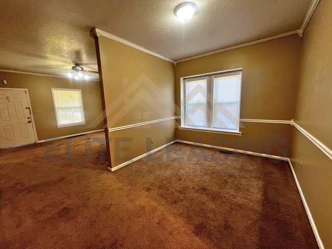 Photo - 2800 SE Michigan Ave