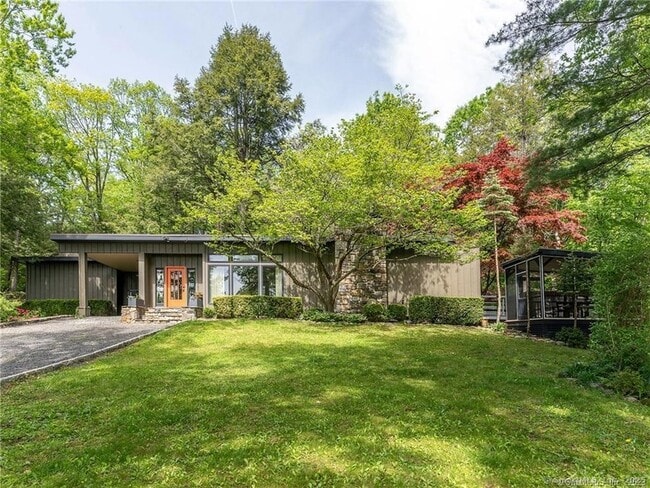 Photo - 95 Shinar Mountain Rd House