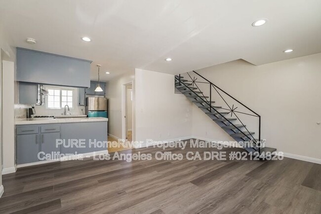 Photo - 980 W Battery St