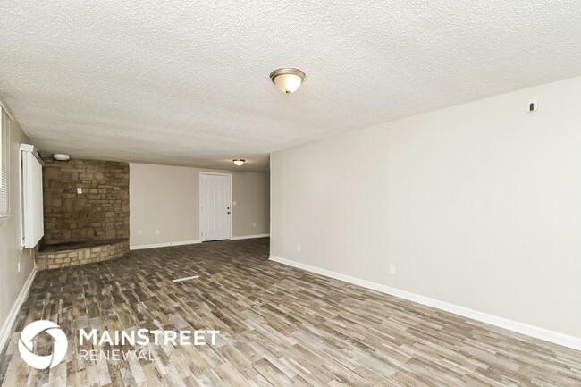 Photo - 8101 N Jefferson St