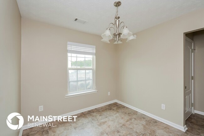 Photo - 420 Victoria Blvd