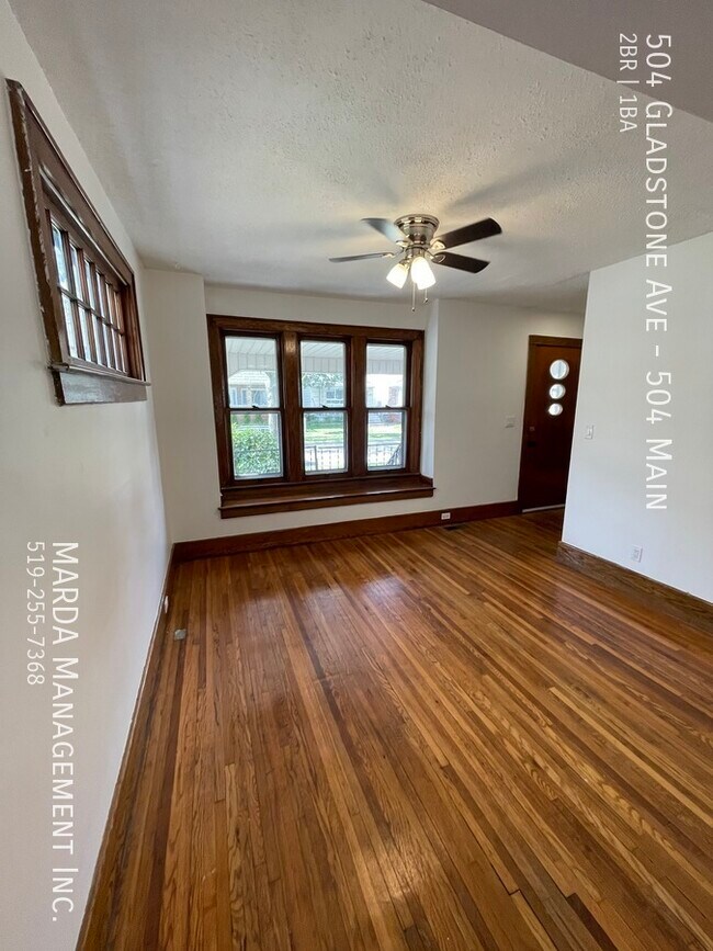 Photo - BRIGHT & SPACIOUS 2 BED / 1 BATH UNIT IN OLD WALKERVILLE+ HYDRO & GAS Unité 504 Main