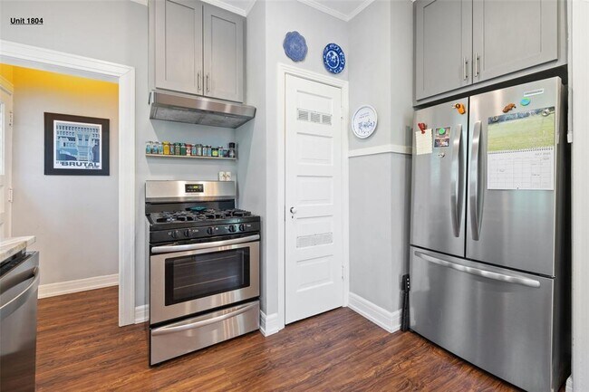 Photo - 1804 Pearl St