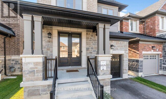 Photo - 2132 Wilson St