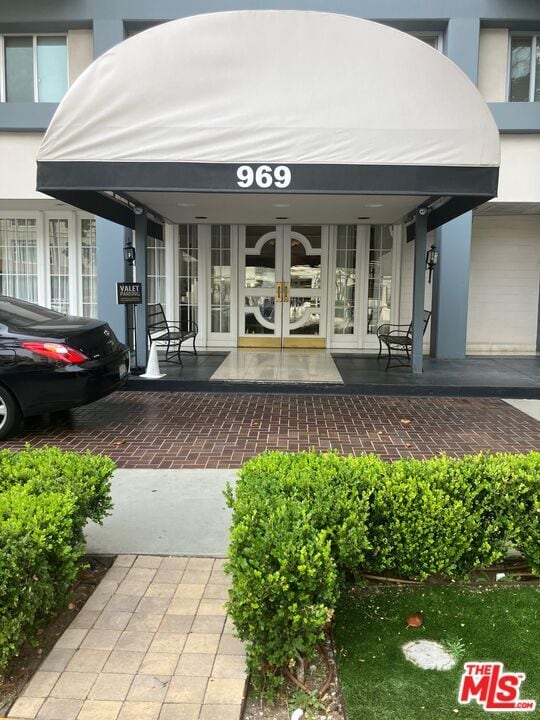 Photo - 969 Hilgard Ave Unit 409