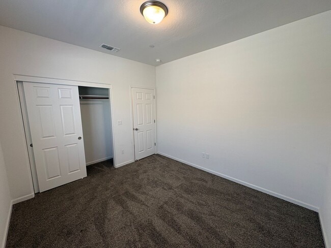 Photo - 1620 W Porter Ave