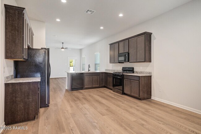 Photo - 305 Wakely Ct