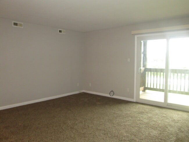 Photo - 800 Brook Dr Unit 6