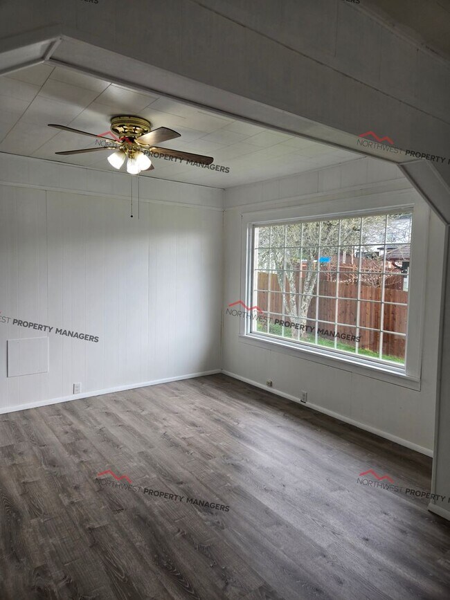 Photo - STATUS: *RENTED* | R177H | $1995