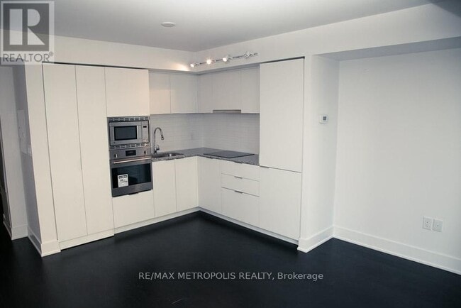 Photo - 955 Bay St. Unité 1711