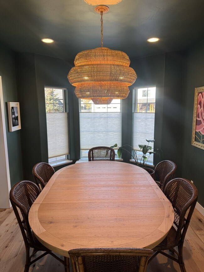 Photo - Winter Getaway: Large, Cozy Mountain Modern Home