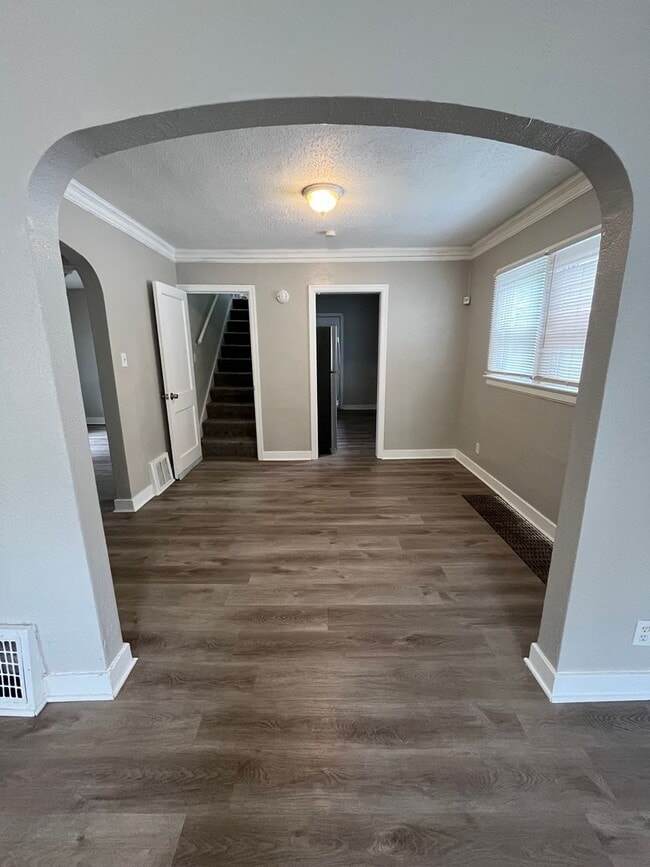 Photo - 6126 S Benton Ave