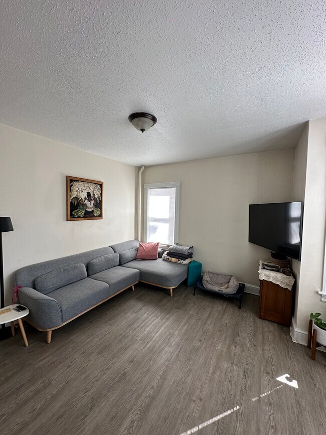 Photo - 117 Hanover St Unit 1